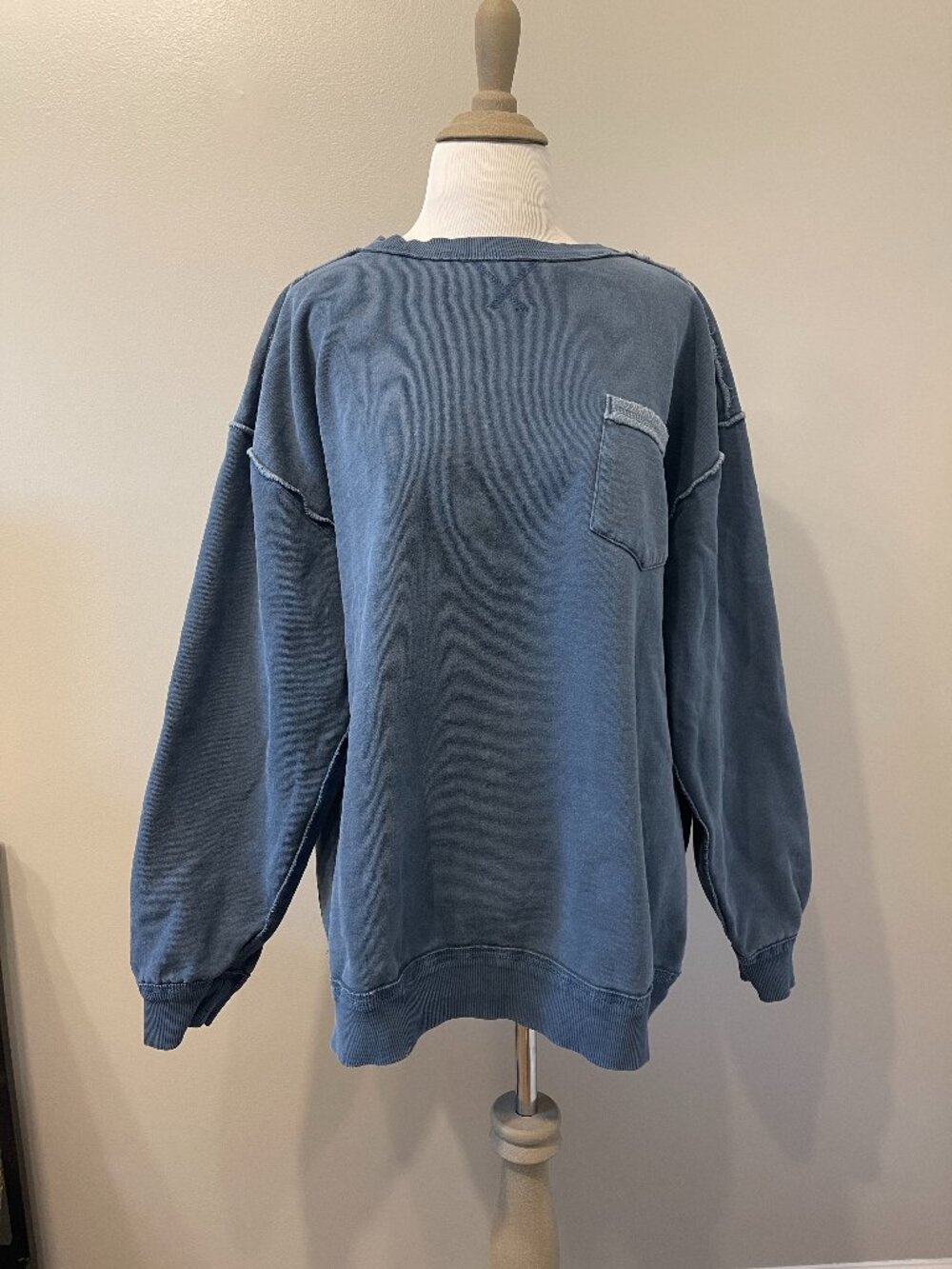 Free People (We The Free), Moderate weight sweatshirt, Size M, Blue